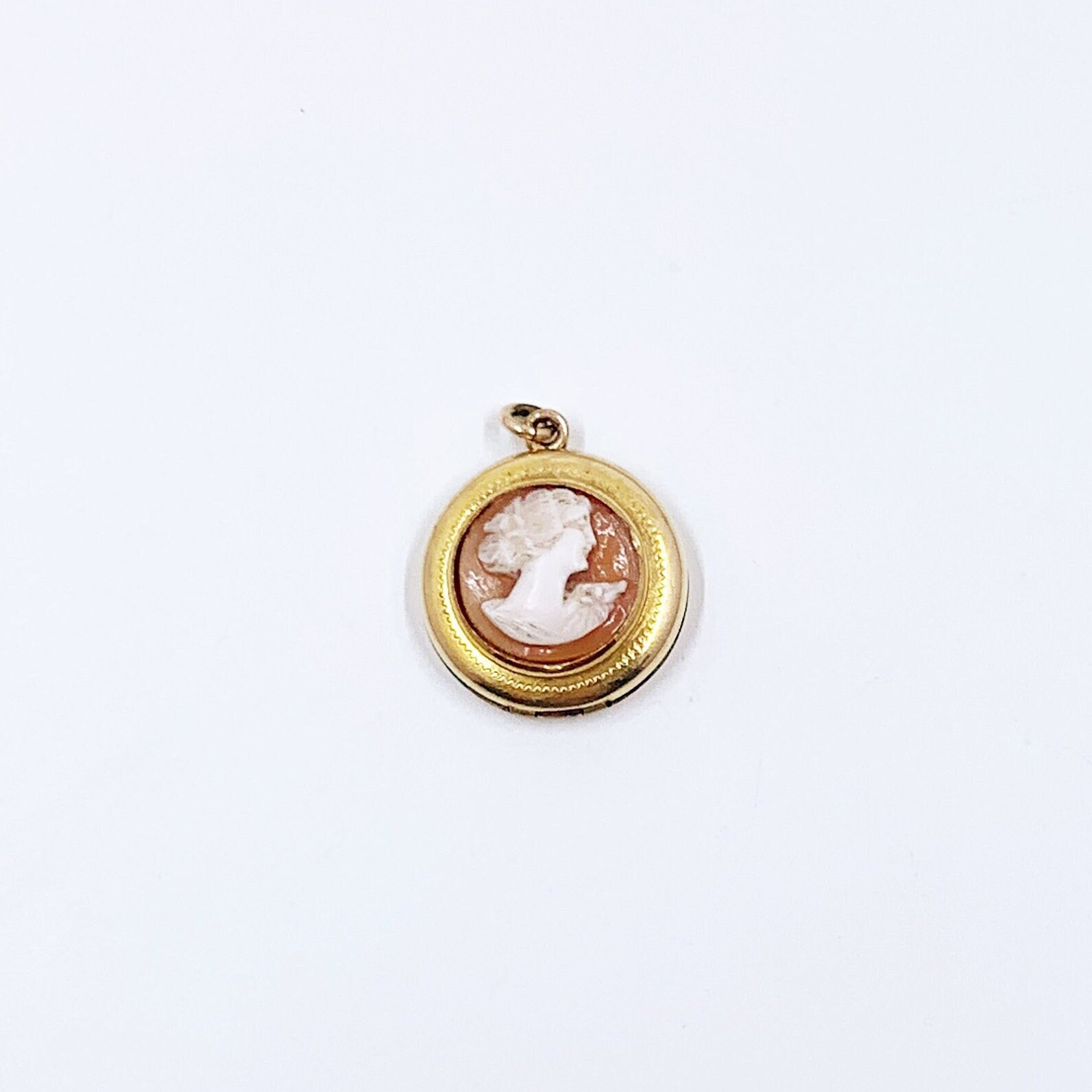 Cameo Locket 12k - Etsy