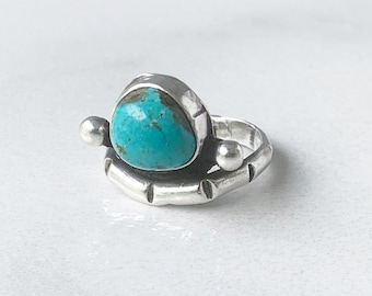 Vintage Silver Turquoise Ring | Southwest Turquoise Chiseled Ring | Size 7.5 Ring