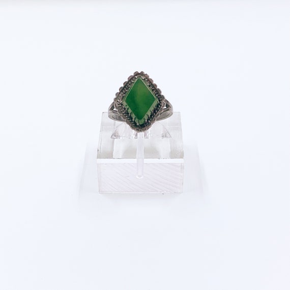 Antique Silver Green Stone Ring | Art Deco Green … - image 2