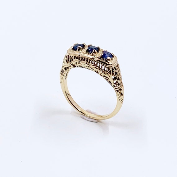 Vintage Sapphire Three Stone Filigree Ring |  Siz… - image 1