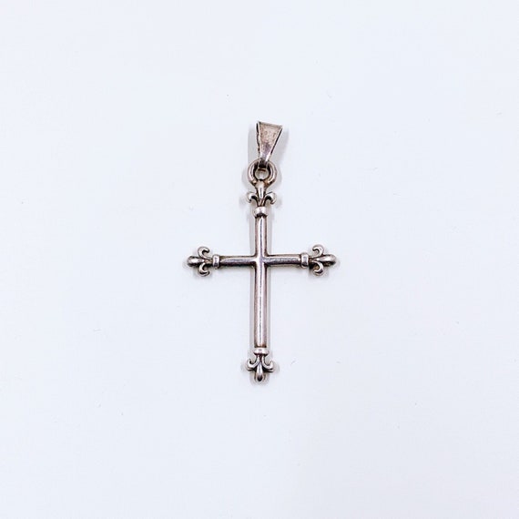 Vintage Silver Fleur De Lis Cross Pendant | Silver Do… - Gem