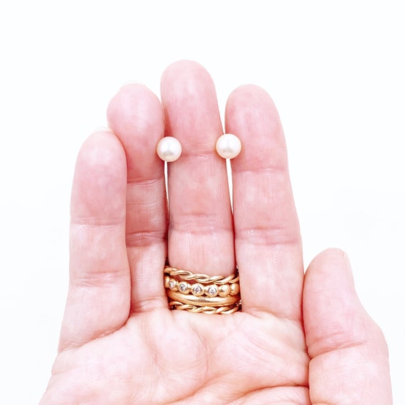 Vintage 14K Classic Pearl Stud Earrings, Everyday… - image 10