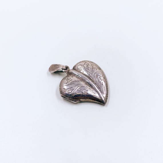 Vintage Silver Engraved Leaf Locket | Silver Leaf… - image 6