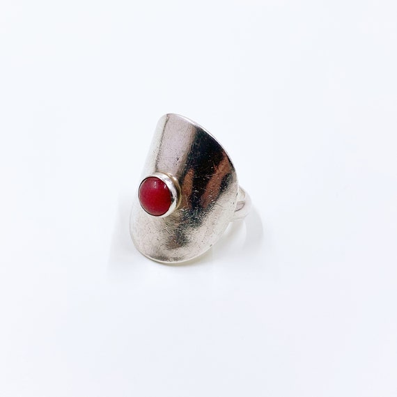 Vintage Silver Pink Stone Ring | Size 8 - image 1