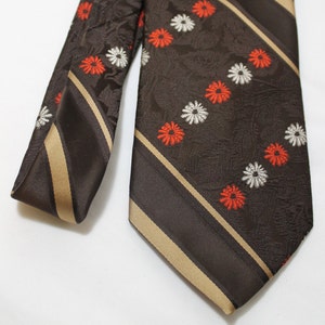 1970s BEAU BRUMMEL for Gimbels Ultra Wide Brown Floral Necktie