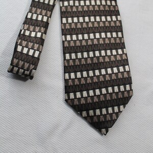 Vintage COVINGTON Silk Necktie, Taupe Geometric, 3.75 X 59 Inches
