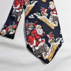 Vintage Boston Traders Old Time Santa Claus Silk Necktie, Christmas Tie, 3.75 Inch