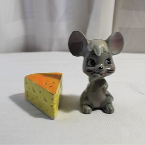 Vintage ENESCO Anthropomorphic Mouse and Cheese Salt and Pepper Shakers