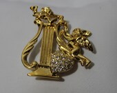 Vintage PREMIER DESIGNS Cherub Heart Pave Brooch Wtih Rhinestones
