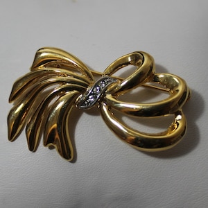 Vintage Bow Brooch With Rhinestones