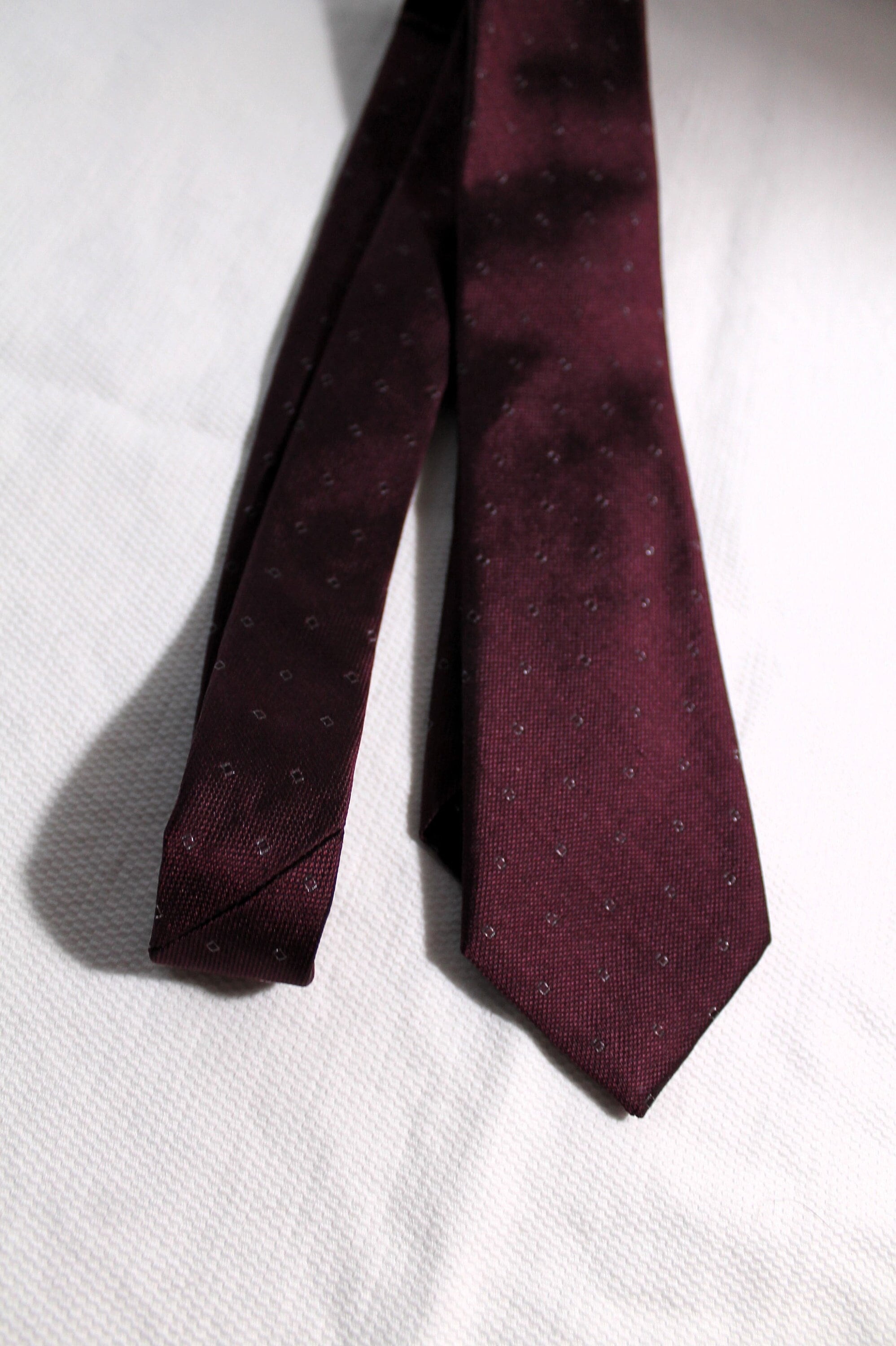 Calvin klein burgundy tie discount