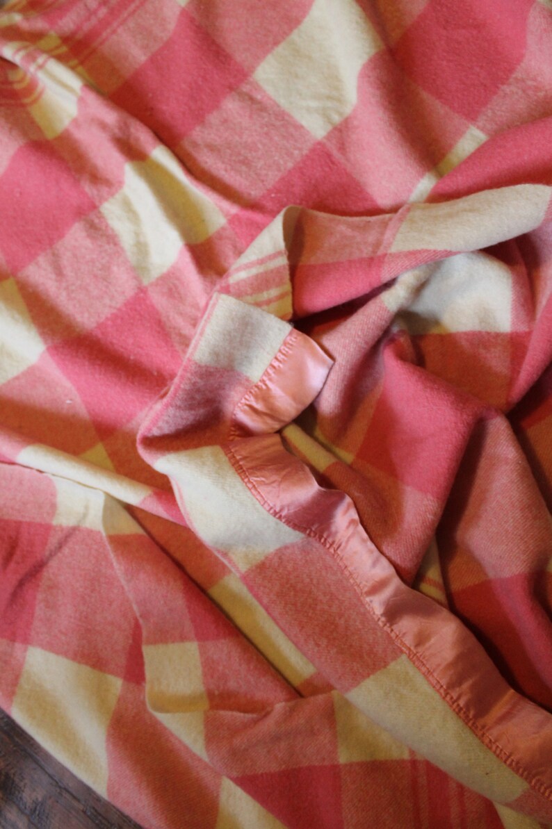 Vintage Heavy Wool Blanket Pink Plaid Double Length 77 X 168 Etsy