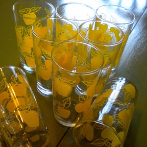 SALE Set of 8 Federal Glass Apple Tumblers image 2