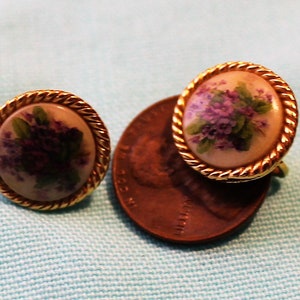 Vintage Crown TRIFARI Clip-On Earrings, Violets in Gold Tone