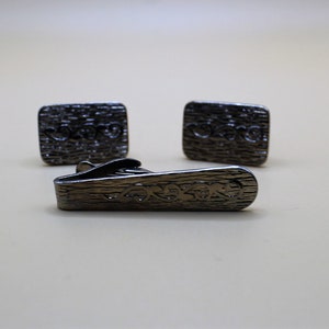 Vintage Cuff Links and Tie Bar
