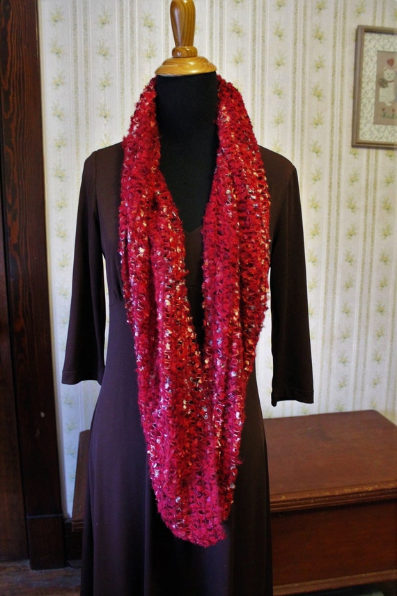 SALE Vintage Raspberry Red Infinity Scarf by Coll… - image 2