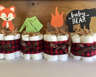Woodland baby shower decorations, lumberjack baby shower theme decor, woodland diaper cakes, lumberjack buffalo plaid baby shower
