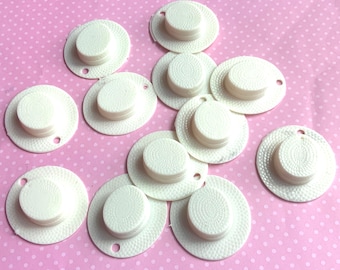 12 Plastic Straw Hat Charms