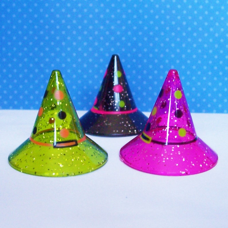 6 Witch Hat Cake Decorations in 3 Colors