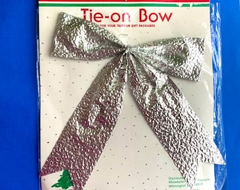 Vintage Silver Metalic Bow Craft In Original Package  7.5”wide