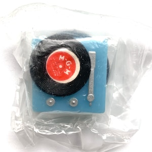 ミニパステルレトロレコードプレーヤー ミニレコードチャーム付き 未開封 レトロ - 色をお選びください