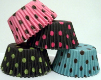 60 Multi Hot Dots Cupcake Liners