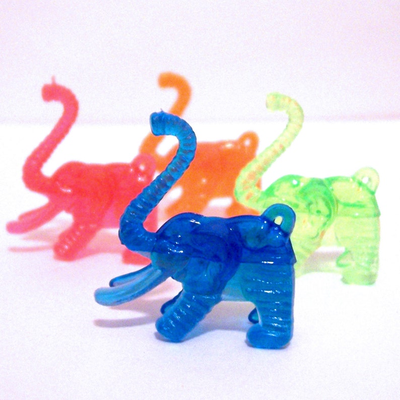 12 Colorful Plastic Elephant Charms image 5