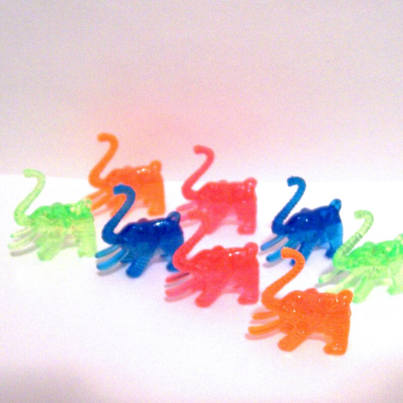 12 Colorful Plastic Elephant Charms image 2