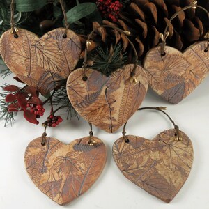 Christmas Ornament, Handmade Heart Woodland Nature Inspired Holiday Decoration, Botanical Pottery Tree Trimmer image 2