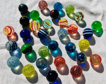 32 pieces large glass marbles 25 mm marbles colored mix glass balls decorative balls marble game decoration vase filling marble run glass mouth-blown