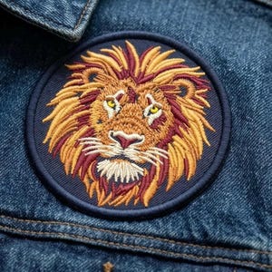 Löwenkopf Stickmuster, Realistischer Aufnäher (3 x 3 Inch) (Digitaler Download)