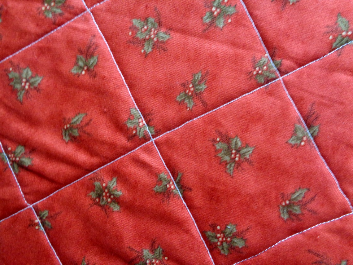 Christmas Luxe Quilted Table Runner GFTOQA74 main image 1