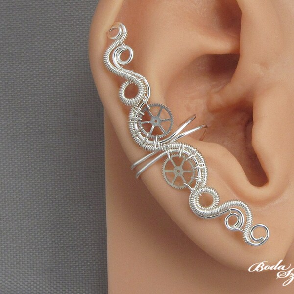 simple steampunk ear cuff with gears, no piercing ear cuff in silver, fake piercing, handmade jewelry for her