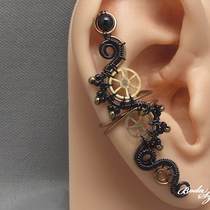 bronze and black steampunk ear cuff with black onyx, wire wrapped steampunk ear wrap with gears, steampunk gift for her