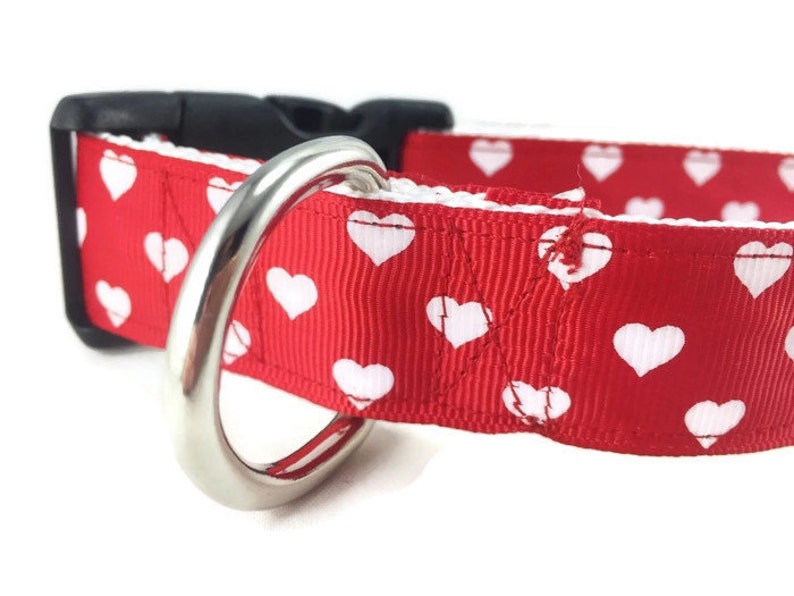 Valentine's Dog Collar, Hearts, 1 inch wide, adjustable plastic or metal side release buckle, or chain martingale image 2