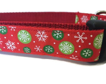 Christmas Dog Collar, Red Snowflakes,  adjustable, 1 inch, medium, 15-22 inches, heavy nylon, quick release buckle