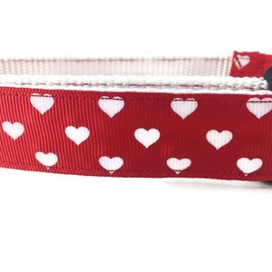 Valentine's Dog Collar, Hearts, 1 inch wide, adjustable plastic or metal side release buckle, or chain martingale image 1