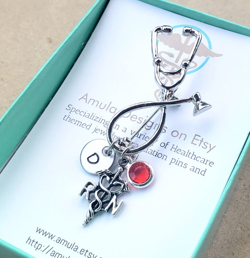 RN personnalisé infirmière Pin soins infirmiers stéthoscope Pin LPN BSN Pinning cérémonie/infirmière Graduation cadeau/infirmière Pin/Custom Birthstone infirmière Pin image 2