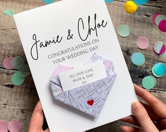 Gepersonaliseerde kaart trouwkaart, gefeliciteerd met je trouwdag, locatie trouwlocatie, origami hart aandenken cadeau voor koppels