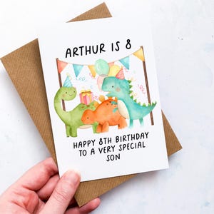 パーソナライズされた8歳の誕生日カード、赤ちゃん用カード、子供用カード、子供の誕生日カード、孫用カード、恐竜カード、8歳の誕生日プレゼント