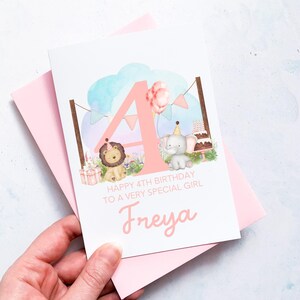 Carte personnalisée pour 4e anniversaire, fille, petite-fille, nièce, filleule, petite fille, anniversaire d'enfant, animal mignon, cadeau de quatrième anniversaire