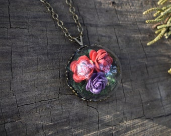 Medium Purple Globe Terrarium Rose Necklace