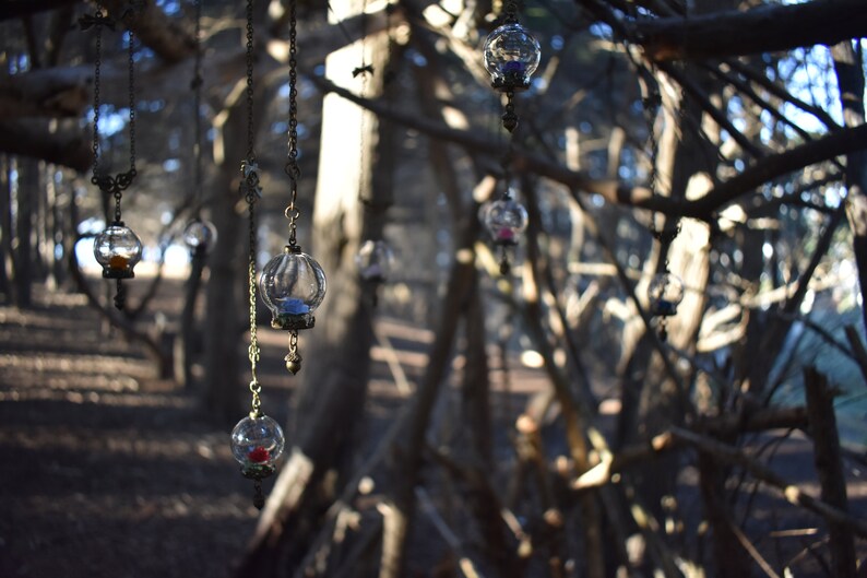 Medium Purple Globe Terrarium Rose Necklace