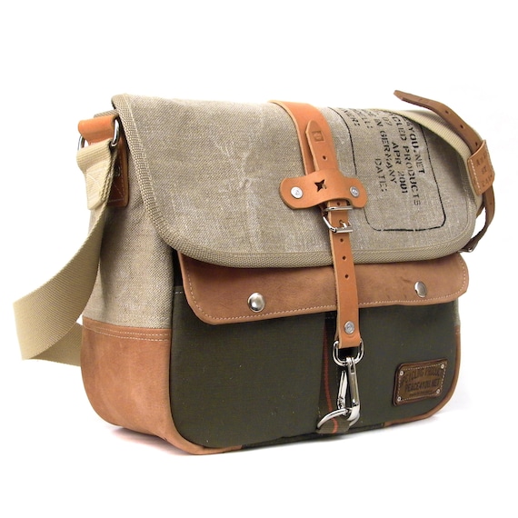 Unisex Croosbody messenger in linen mix and Leather