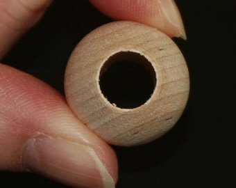 Unfinished Wood Bead Round - 3/4 inch in diameter with 3/8 hole wooden shape (WW-BE1075)