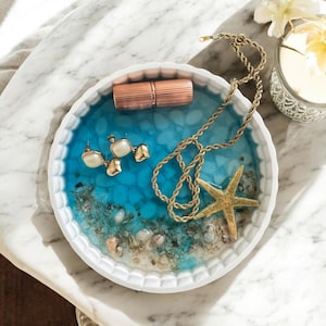 Custom Ring Dish with Real Shells and Starfish – Jewelry Holder, Trinket Dish, Engagement Gift, Concrete Decor for Her