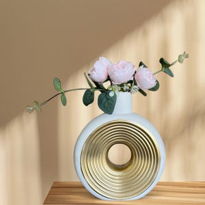 Minimalist Concrete Bud Vase – Handmade Scandinavian Flower Pot for Modern Home Decor, Dry Flowers, Unique Shelf or Table Gift
