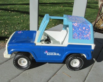 blue barbie jeep