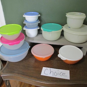 Tupperware Wonderlier Bowls Choice of Vintage with Lids