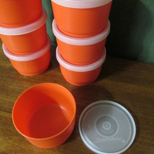 Tupperware Snack Cup and Half Size Snack Cup Small Bowl Set Burgundy Seals